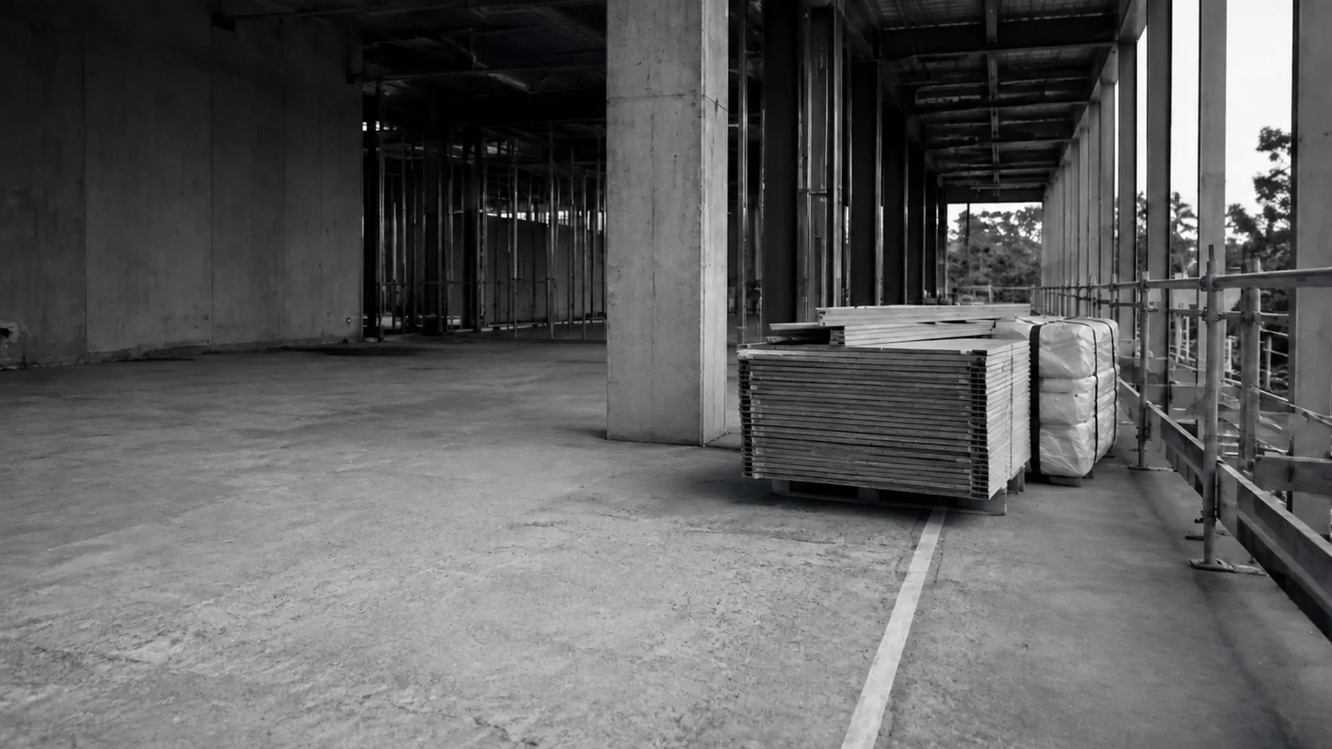 Illustrative construction site: boards and packaging obstruct the access route in Area C.